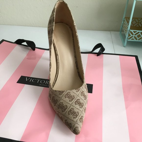 GUESS or Gucci pointed-toe pump heels 8/8.5 - Picture 8 of 12